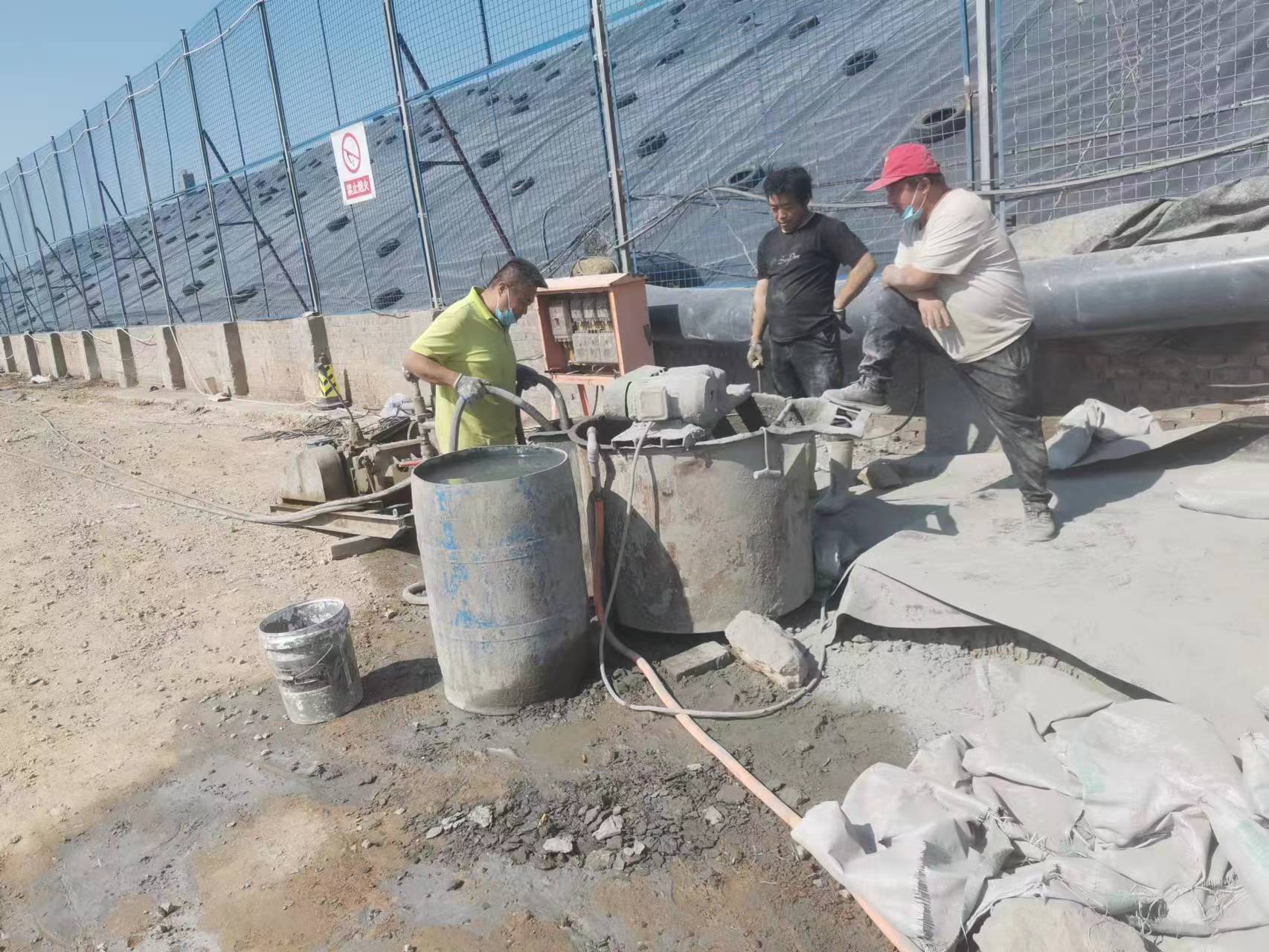 四子王袖阀管注浆